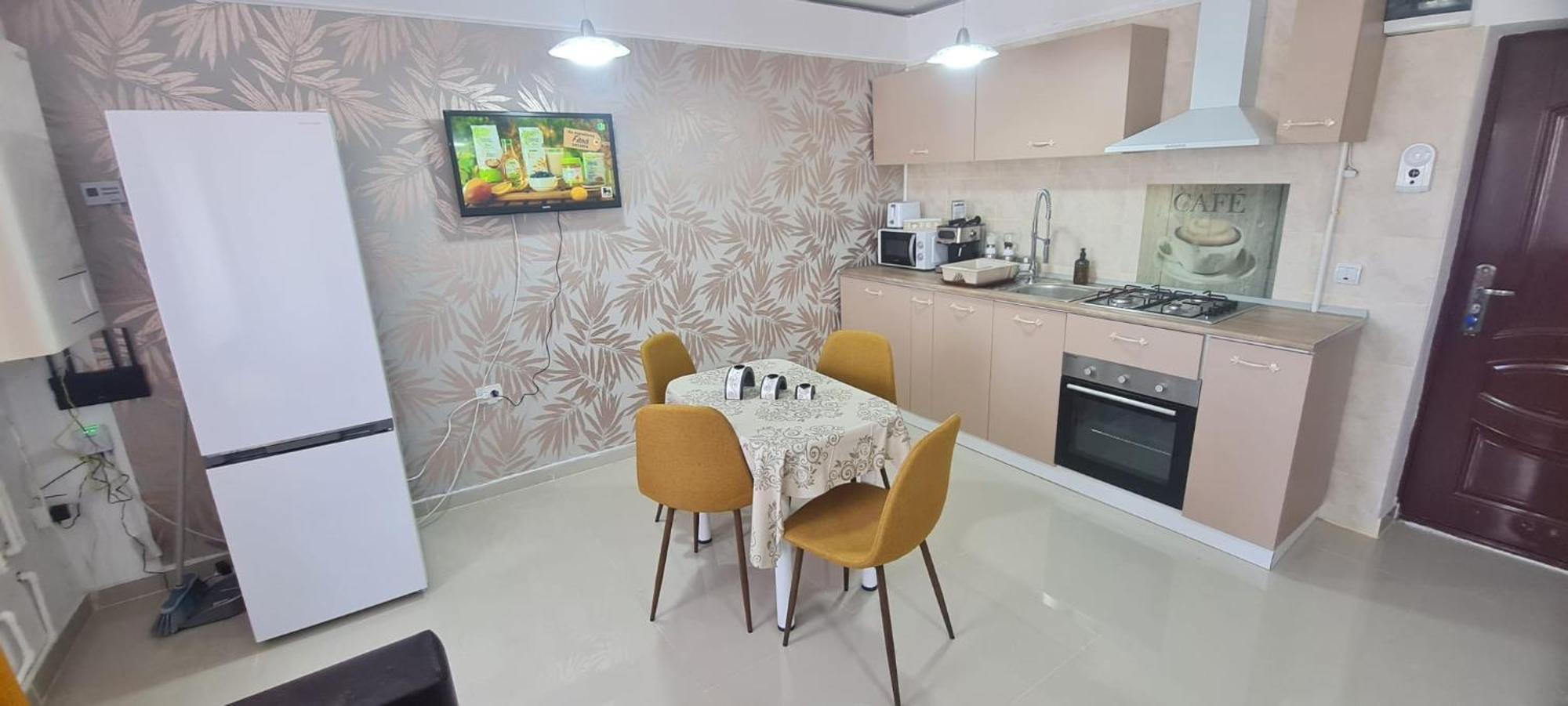Cosy 2 Bedroom Apartment In New Town 布拉索夫 外观 照片