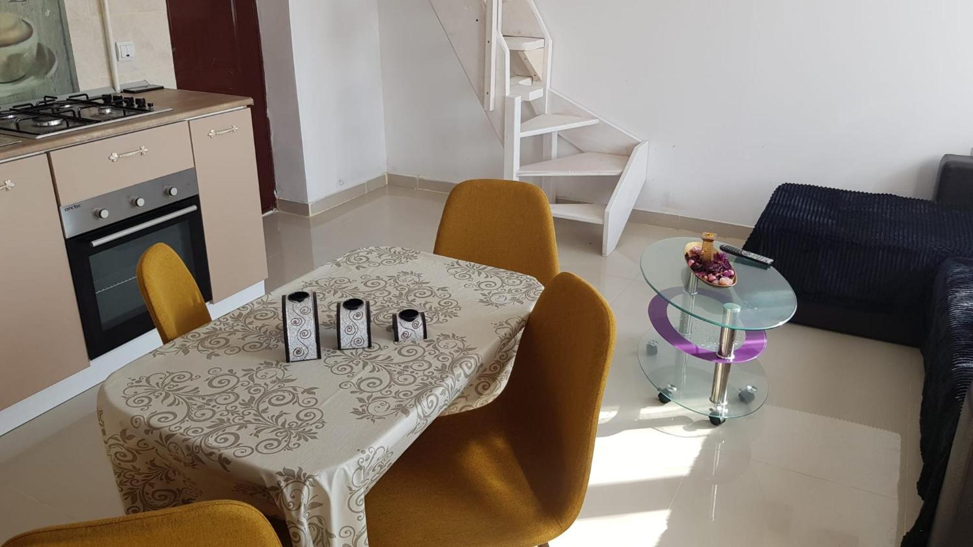 Cosy 2 Bedroom Apartment In New Town 布拉索夫 外观 照片